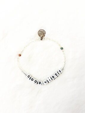 5/$15 🩷 MUST BUNDLE Little Words Project Good Vibes Beaded Bracelet
